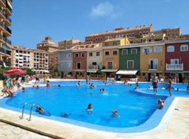 Valencia Beach Room With Private Bathroom Coliving Port Saplaya Extérieur photo