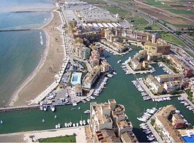 Valencia Beach Room With Private Bathroom Coliving Port Saplaya Extérieur photo